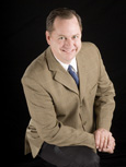  TOM  MAY